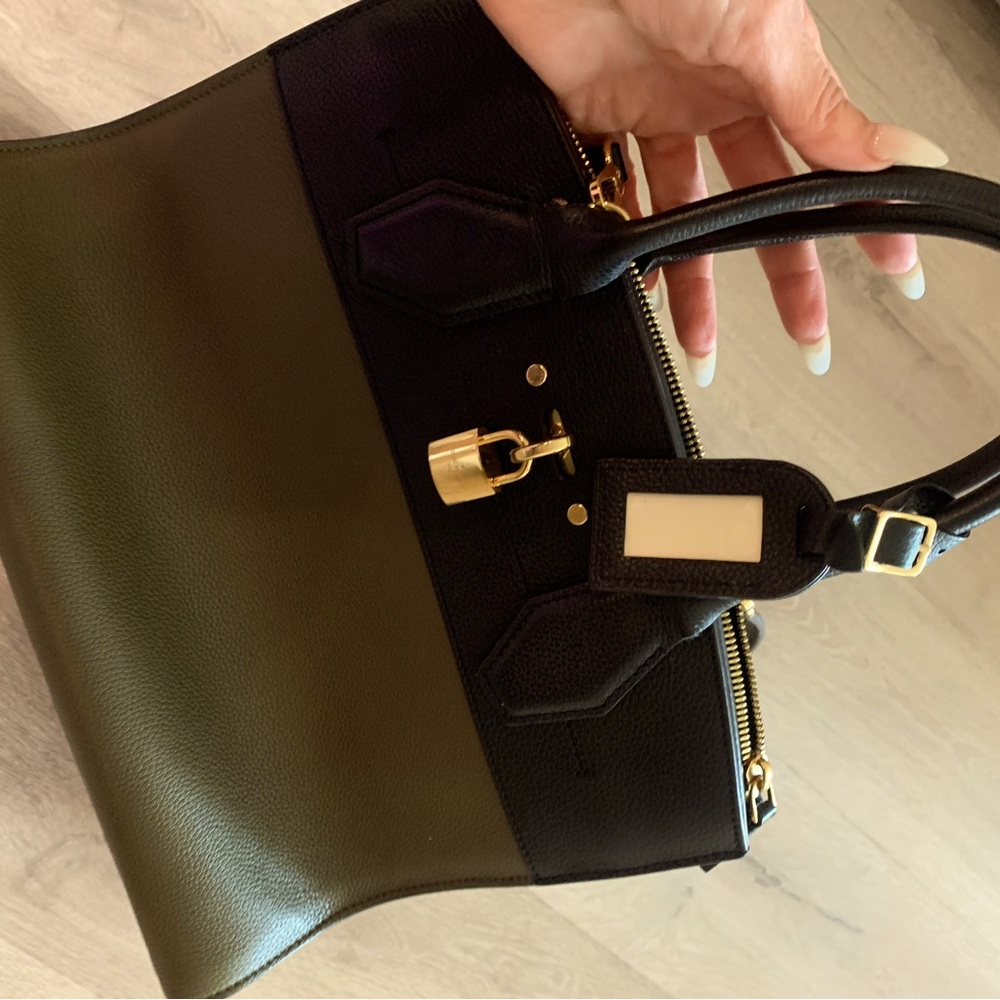 Lv purse